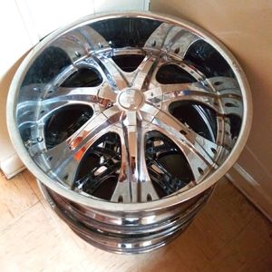24 inch Rims with 6 lugs